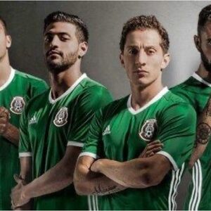 Adidas Mexico Jersey in MENS Medium